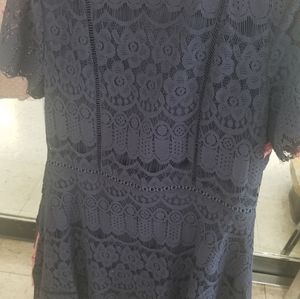 Vestido corto arriba  de la rodilla